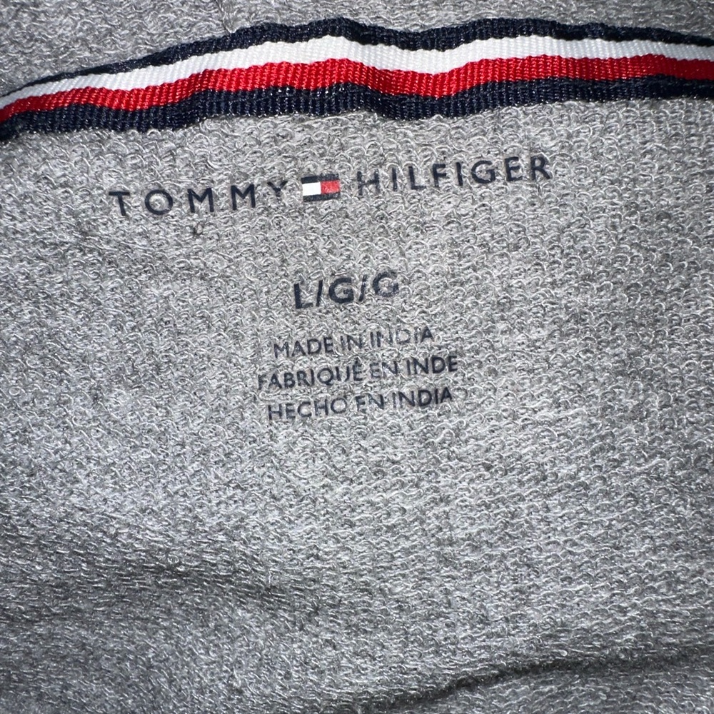 Tommy Hilfiger sweatshirt style top - Picture 2 of 3